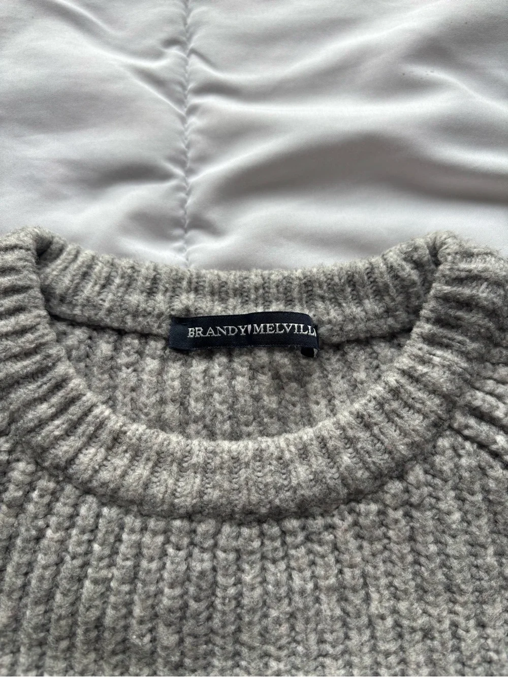 Brandy Melville Gray Ribbed Knit Crew Neck Raglan Pullover Sweater One Size